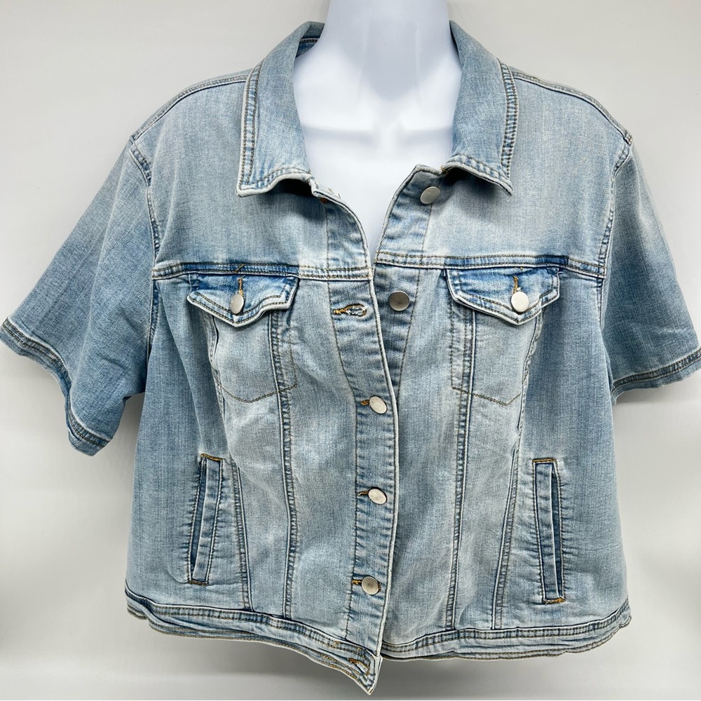Westport Classic Light Blue Cropped Denim Short Sleeve Jacket-Size XL